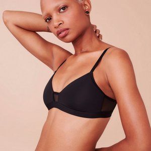 NWOT Feel Good Wirefree Pepper Tshirt Bra Small